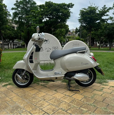 VESPA GTS 300 (ASR/HPE引擎)